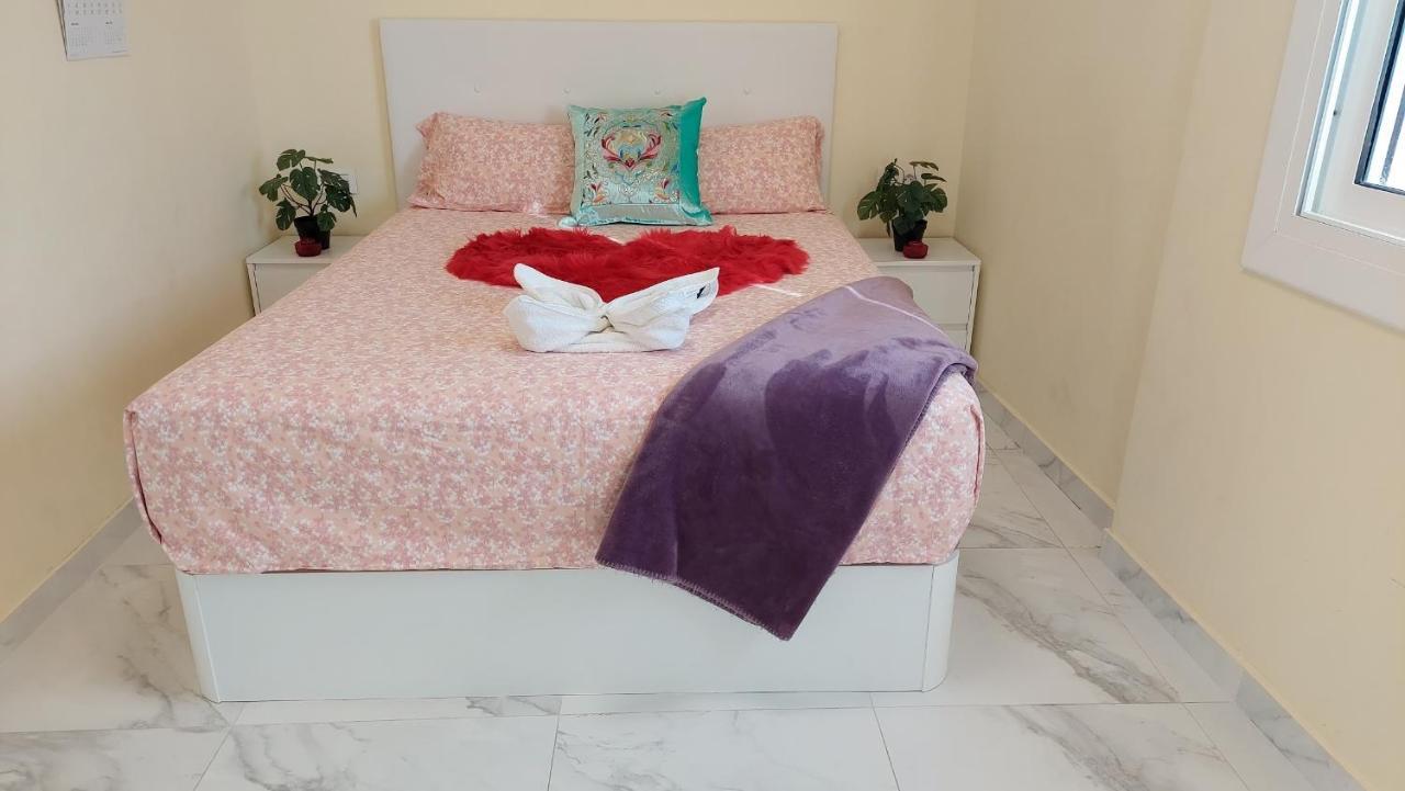 Вилла Relax House Barcelone Сан-Эстеве-Сесровирес Экстерьер фото