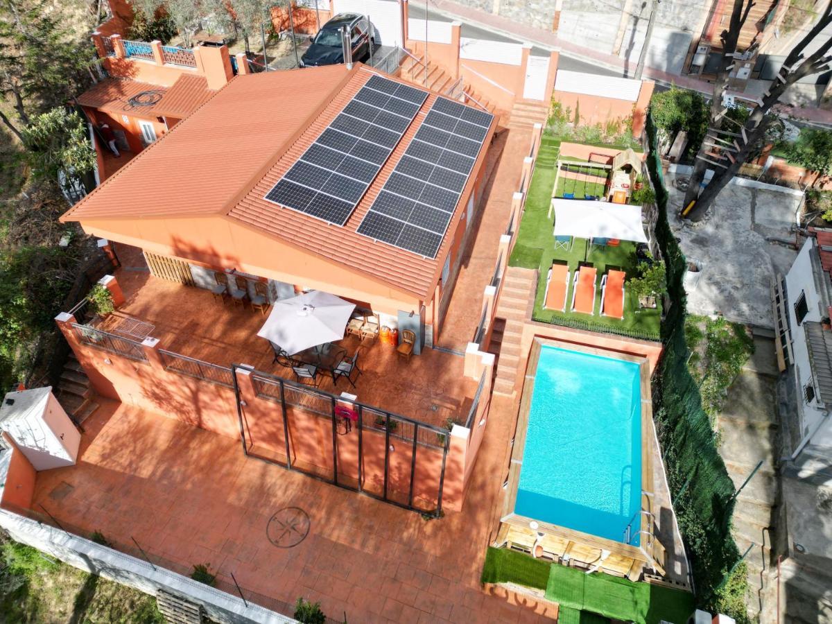 Вилла Relax House Barcelone Сан-Эстеве-Сесровирес Экстерьер фото