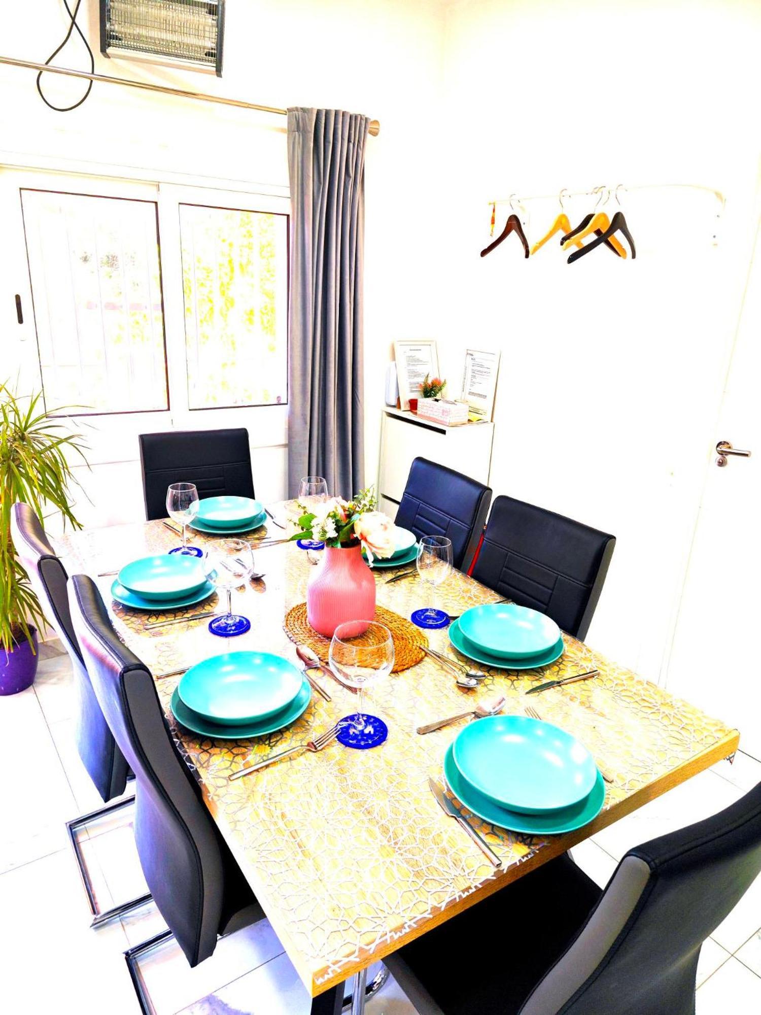 Вилла Relax House Barcelone Сан-Эстеве-Сесровирес Экстерьер фото