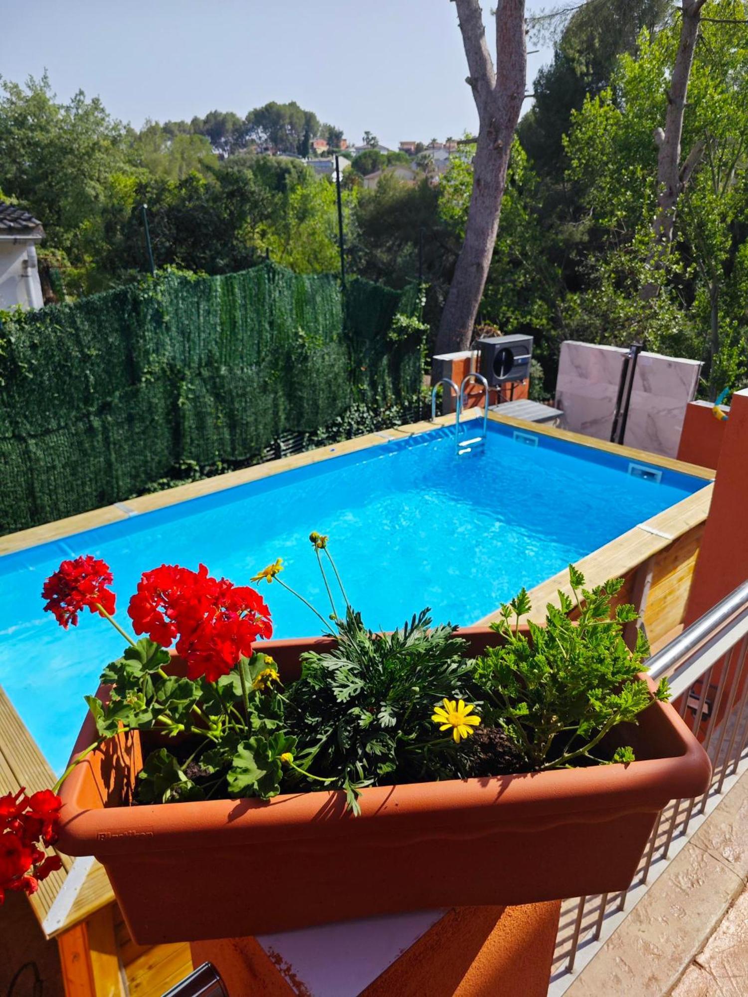 Вилла Relax House Barcelone Сан-Эстеве-Сесровирес Экстерьер фото