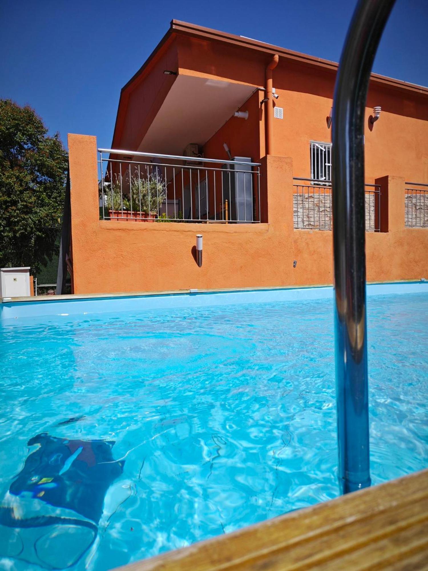 Вилла Relax House Barcelone Сан-Эстеве-Сесровирес Экстерьер фото