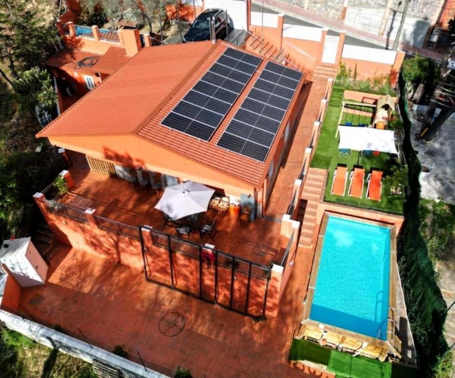 Вилла Relax House Barcelone Сан-Эстеве-Сесровирес Экстерьер фото